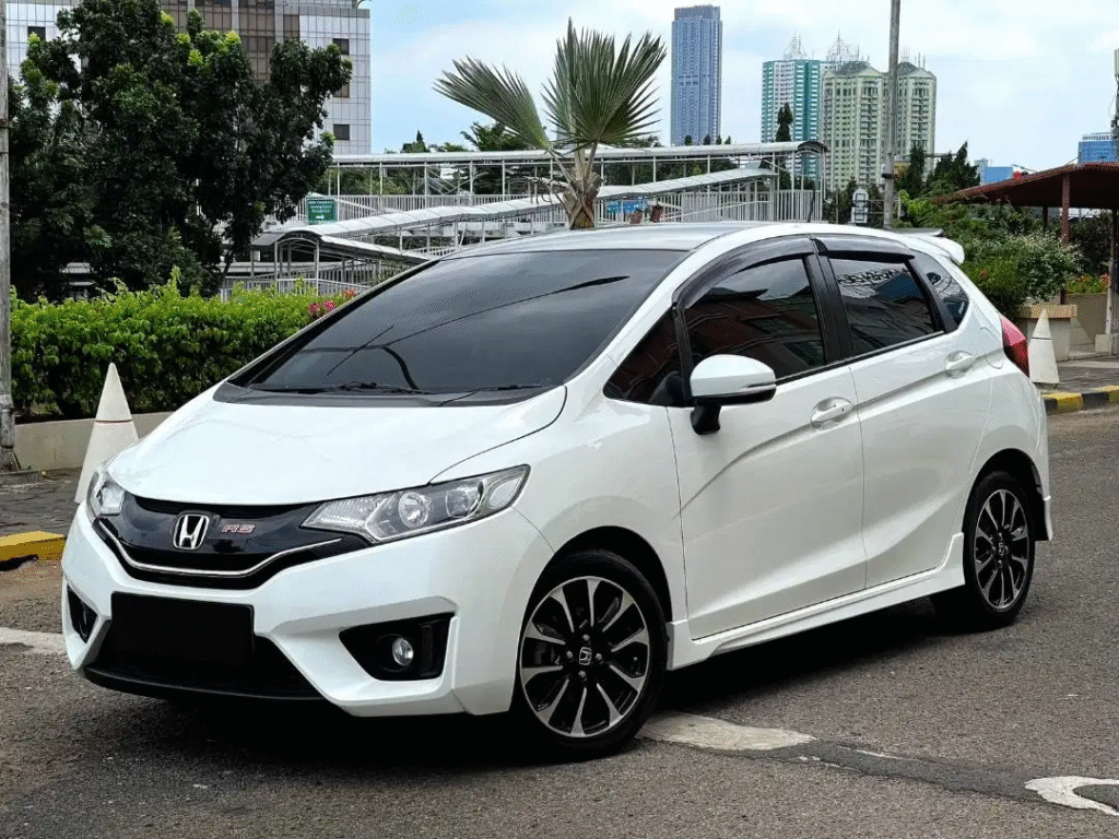 sewa mobil bandung, rental mobil harian bandung, transportasi bandung, mobil sewaan bandung, jasa sewa mobil terpercaya