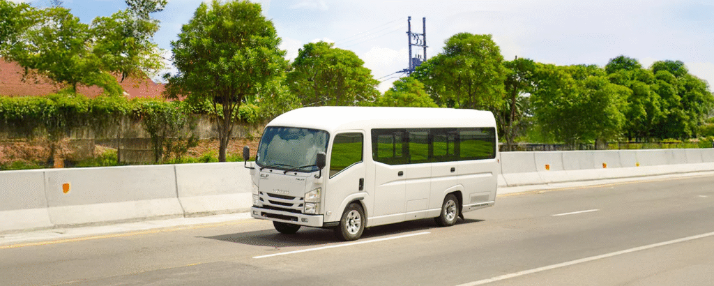 Elf Bandung Cirebon, transportasi Bandung Cirebon, sewa Elf Bandung, perjalanan nyaman Elf, armada Elf Cirebon